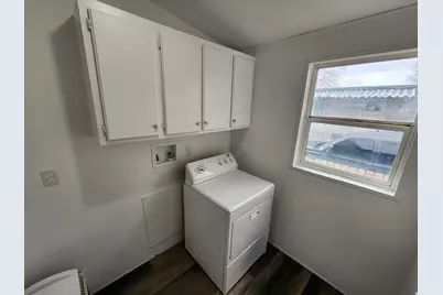 1594 W 400 Plac S, Salt Lake City, UT 84104 - Photo 7