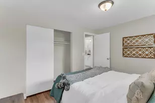 6685 S 1680 E, Cottonwood Heights, UT 84121 - Photo 17