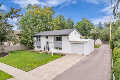 6685 S 1680 E, Cottonwood Heights, UT 84121 - Photo 43