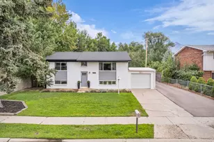 6685 S 1680 E, Cottonwood Heights, UT 84121 - Photo 45