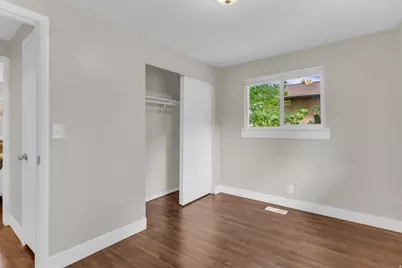 6685 S 1680 E, Cottonwood Heights, UT 84121 - Photo 21