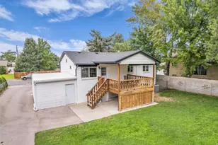 6685 S 1680 E, Cottonwood Heights, UT 84121 - Photo 41