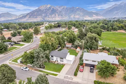 6685 S 1680 E, Cottonwood Heights, UT 84121 - Photo 47