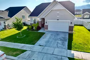 6569 N Fiona St, Eagle Mountain, UT 84005 - Photo 5