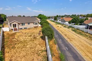 1065 S 1650 E, Clearfield, UT 84015 - Photo 3