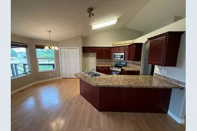 5197 S 3100 W, Roy, UT 84067 - Photo 9