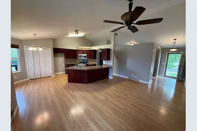5197 S 3100 W, Roy, UT 84067 - Photo 7