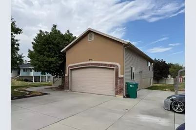 5197 S 3100 W, Roy, UT 84067 - Photo 3