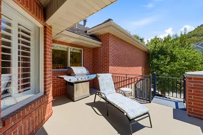 4220 Summerwood Dr, Bountiful, UT 84010 - Photo 39