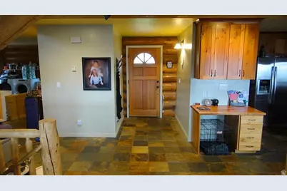 5390 N Eagle Dr, Kenilworth, UT 84529 - Photo 7