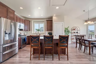 1576 E Lowe Peak Dr, Eagle Mountain, UT 84005 - Photo 9