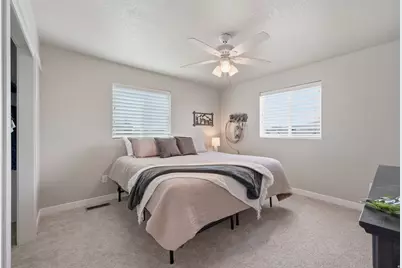 1576 E Lowe Peak Dr, Eagle Mountain, UT 84005 - Photo 25