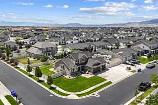 1576 E Lowe Peak Dr, Eagle Mountain, UT 84005 - Photo 45