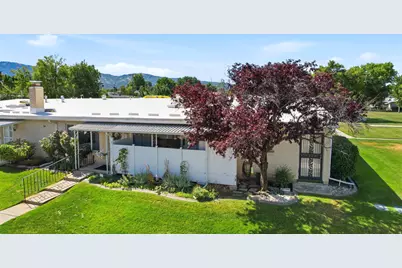 381 W 400 N #11, Bountiful, UT 84010 - Photo 5