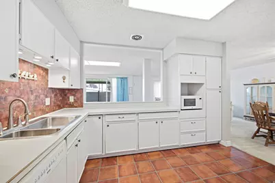 381 W 400 N #11, Bountiful, UT 84010 - Photo 15