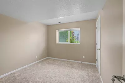 1421 W 50 S, Lehi, UT 84043 - Photo 13