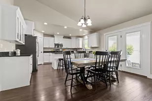 3098 W 725 S, Syracuse, UT 84075 - Photo 5
