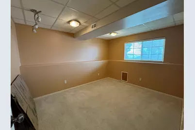 6070 S 2225 W, Roy, UT 84067 - Photo 19