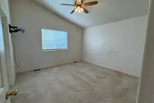 6070 S 2225 W, Roy, UT 84067 - Photo 7