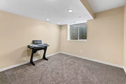 808 N 730 W, Tooele, UT 84074 - Photo 25