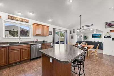 808 N 730 W, Tooele, UT 84074 - Photo 7