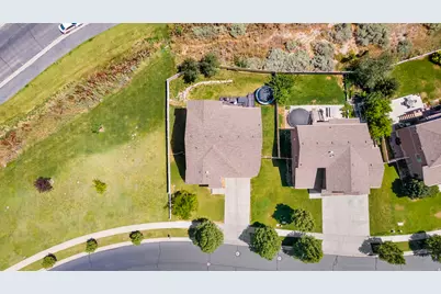 7788 N Brookwood Dr E, Eagle Mountain, UT 84005 - Photo 3