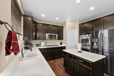 7788 N Brookwood Dr E, Eagle Mountain, UT 84005 - Photo 11