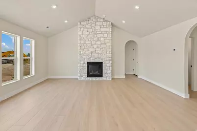 314 N 870 E, Tremonton, UT 84337 - Photo 17