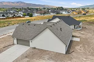 314 N 870 E, Tremonton, UT 84337 - Photo 11