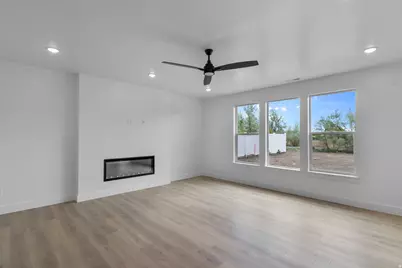 645 N 550 W, Smithfield, UT 84335 - Photo 3