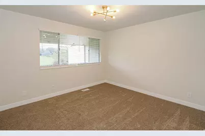 5263 S Spring House Ln E, Murray, UT 84107 - Photo 17