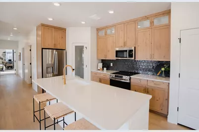 333 E Volunteer Dr #10-204, Spanish Fork, UT 84660 - Photo 5