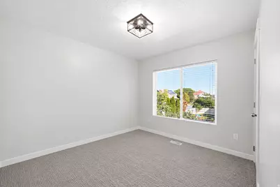 365 S Jordan Way, Lehi, UT 84043 - Photo 17