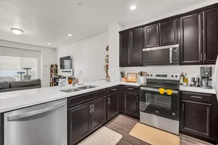 961 W Cyan Valley Way, Bluffdale, UT 84065 - Photo 9