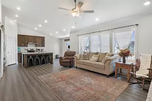 644 W Prairie Hawk Wy, Grantsville, UT 84029 - Photo 9