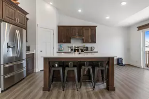 644 W Prairie Hawk Wy, Grantsville, UT 84029 - Photo 13
