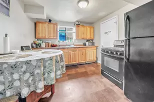 6828 W Copperhill Dr, West Valley, UT 84128 - Photo 23