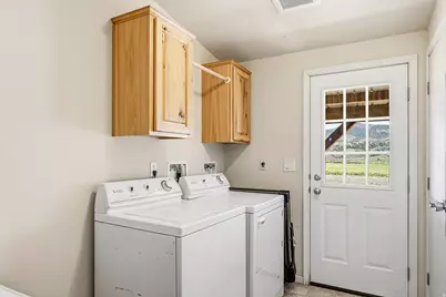 1401 W Highway 62, Antimony, UT 84712 - Photo 23