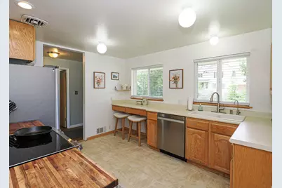 2675 E Gregson Ave S, Salt Lake City, UT 84105 - Photo 11