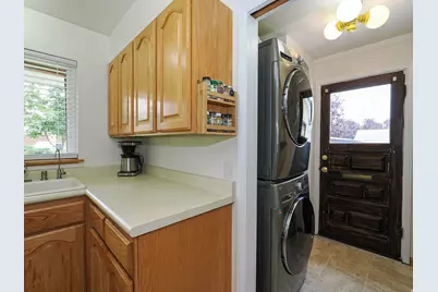 2675 E Gregson Ave S, Salt Lake City, UT 84105 - Photo 25