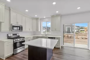 1607 N 2500 W, Farr West, UT 84404 - Photo 7