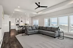 131 N 1000 E, Hyde Park, UT 84318 - Photo 5