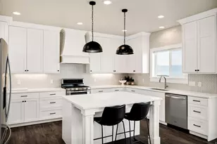 131 N 1000 E, Hyde Park, UT 84318 - Photo 9