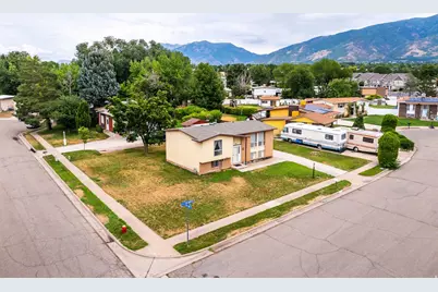 801 E 700 N, Layton, UT 84041 - Photo 33