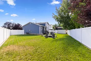 208 W 1600 N, Layton, UT 84041 - Photo 27
