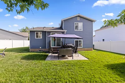208 W 1600 N, Layton, UT 84041 - Photo 27