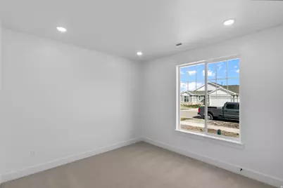 1876 W Rivergate Dr, Logan, UT 84321 - Photo 17