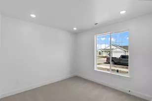 1876 W Rivergate Dr, Logan, UT 84321 - Photo 17