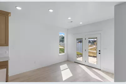 1876 W Rivergate Dr, Logan, UT 84321 - Photo 7