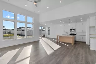 613 S 125 E, Hyde Park, UT 84318 - Photo 3